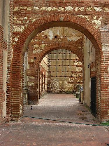 Arches First Hospital